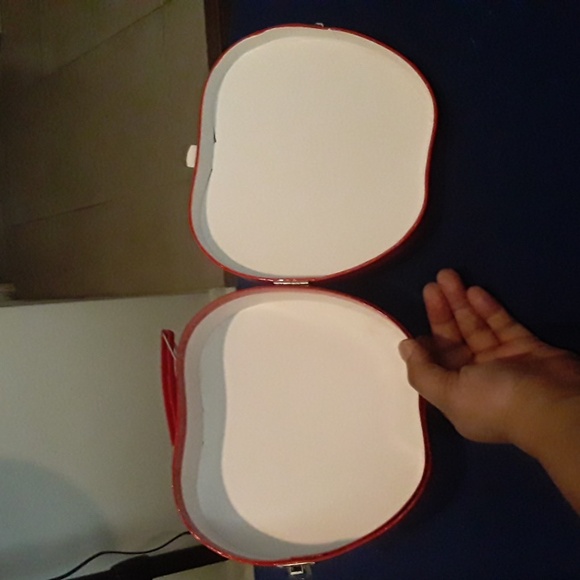 NWOT Apple Bag - Picture 4 of 8